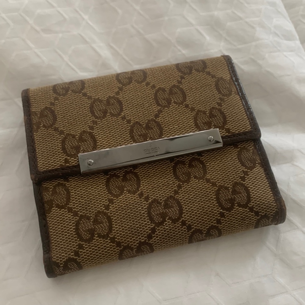 Brown Gucci wallet AUTHENTIC